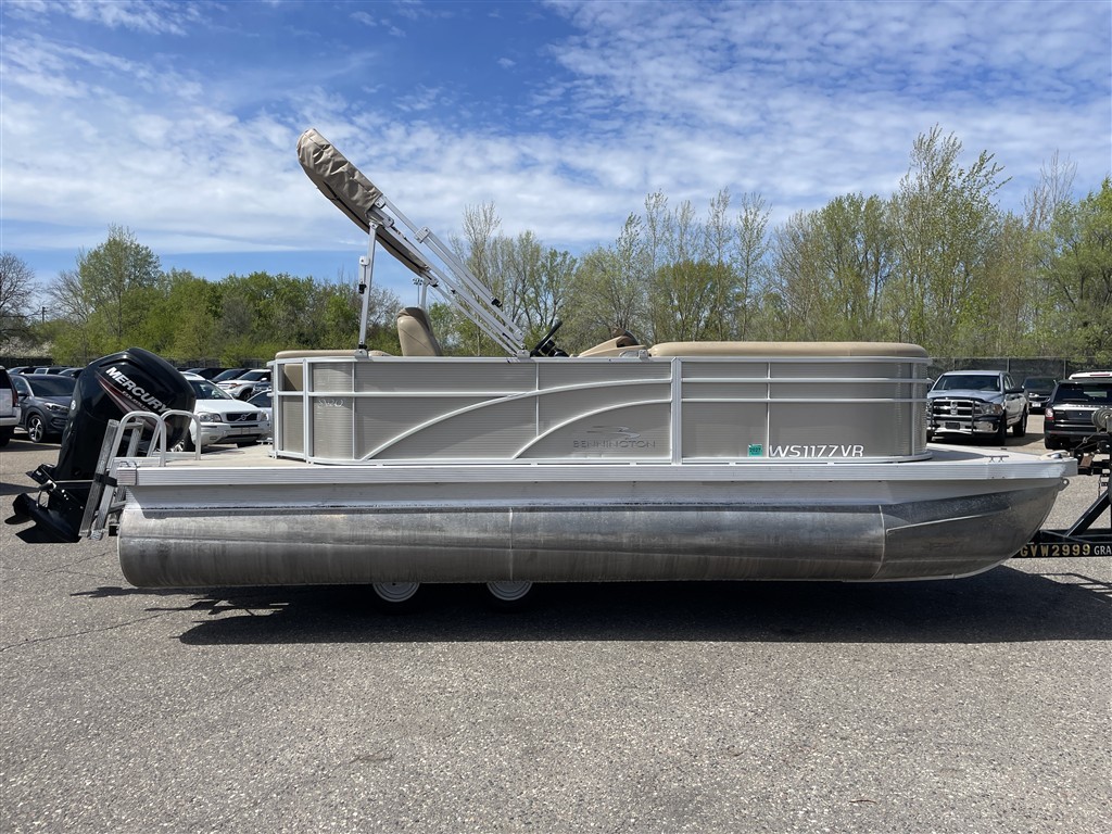 157527